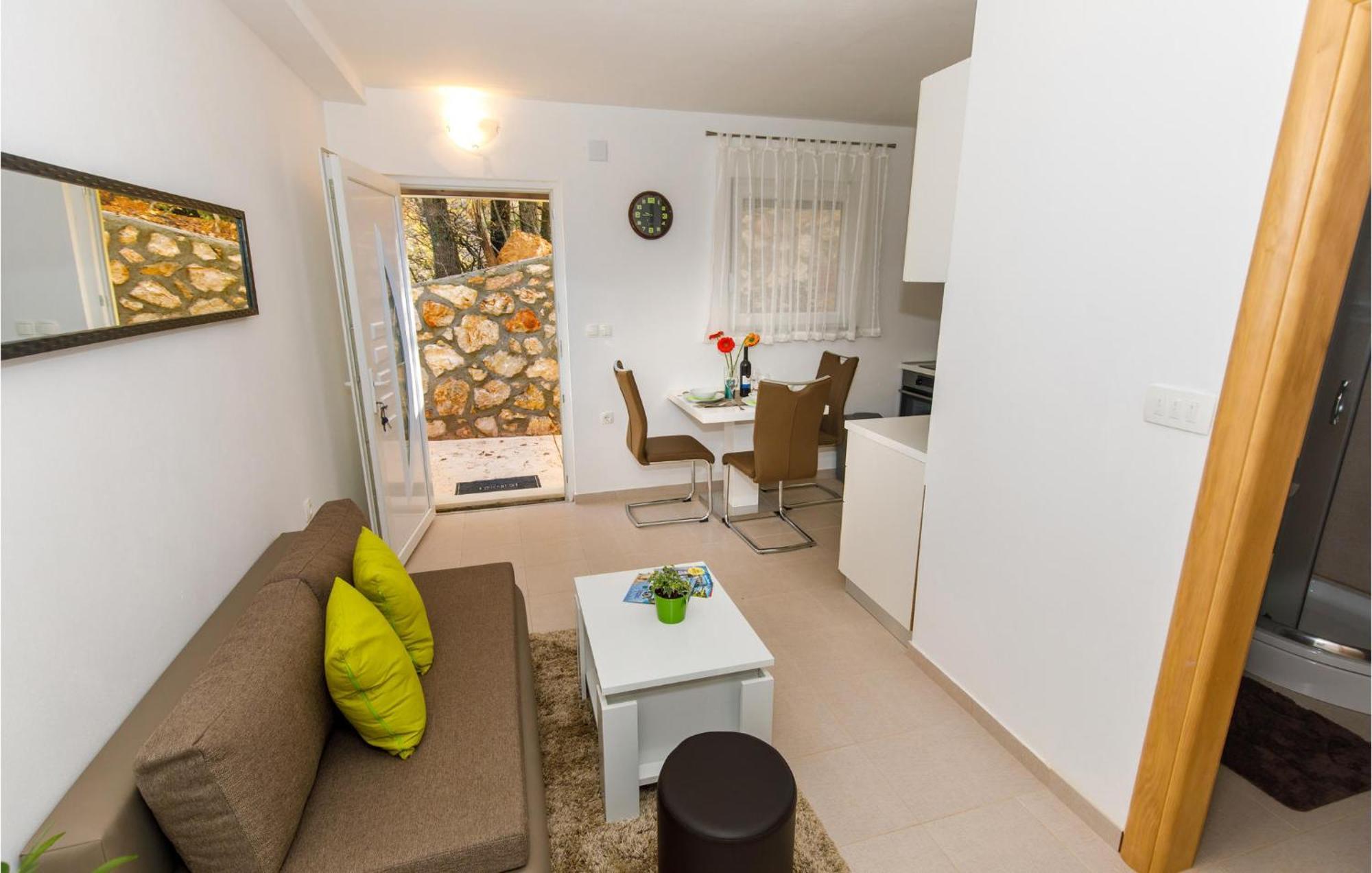 Gorgeous Home In Knin With Kitchen Kovacic 外观 照片