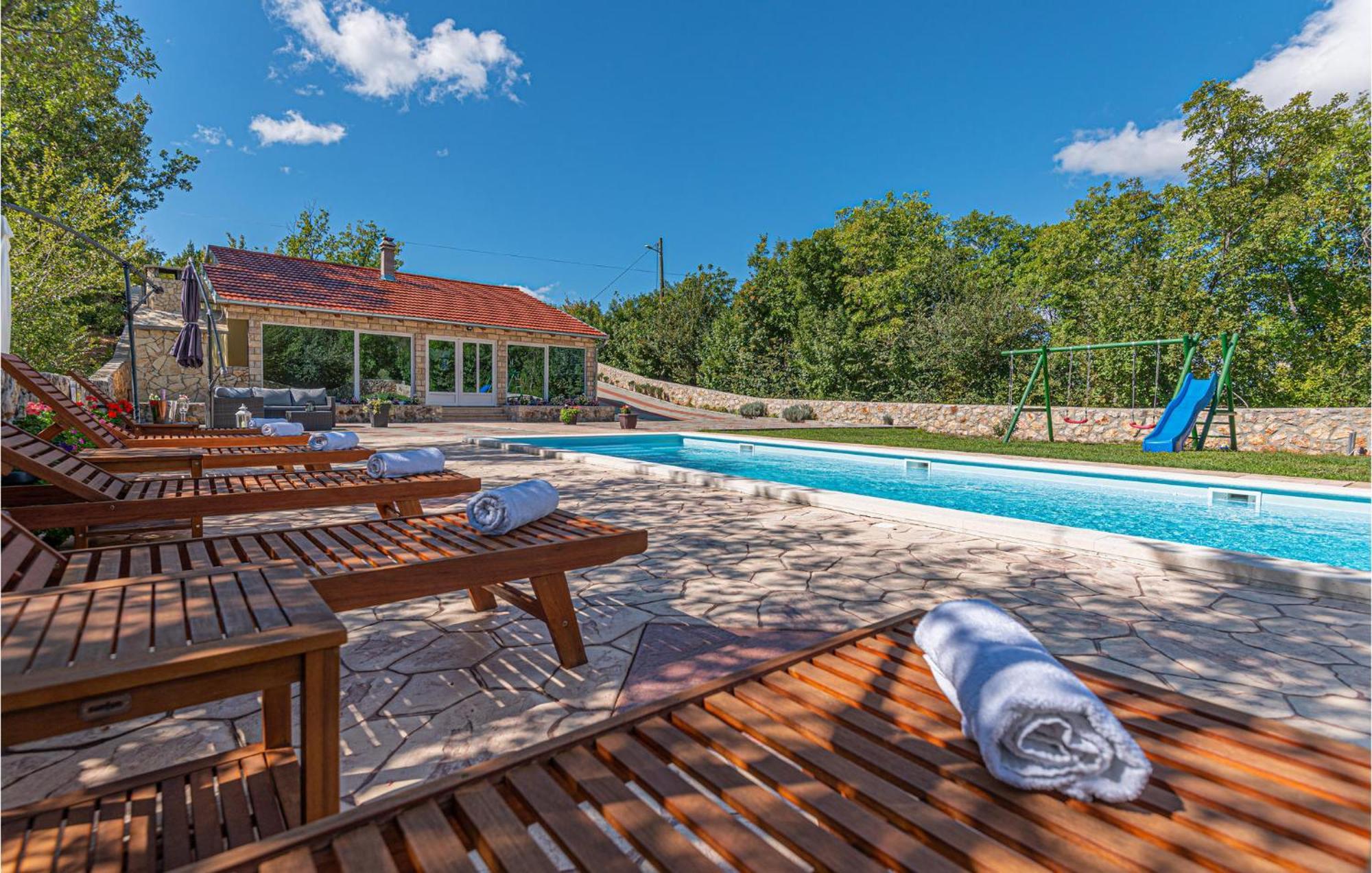 Gorgeous Home In Knin With Kitchen Kovacic 外观 照片